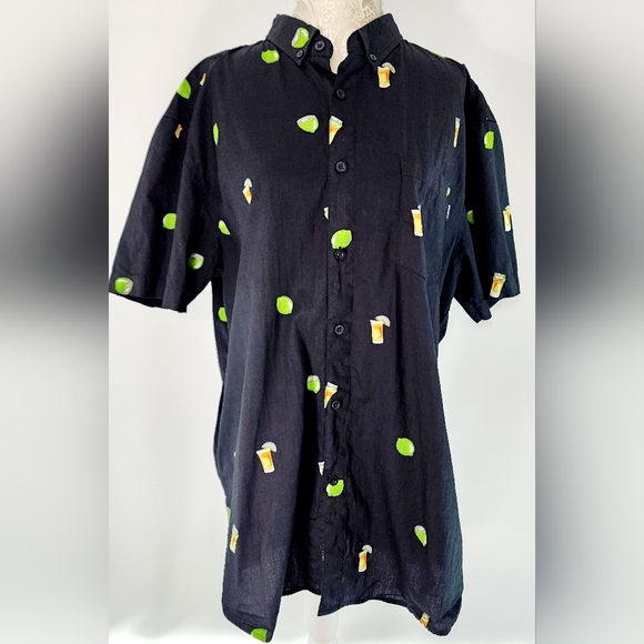 Molokai Surf Co Hawaiian drink & lime button-down relaxed fit shirt - Picture 1 of 9